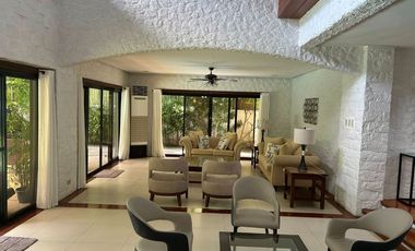 Move-In with pool Fully Furnished House for Rent in Ayala Alabang