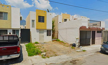 CASA DE OPORTUNIDAD EN STA. CATARINA, NUEVO LEON