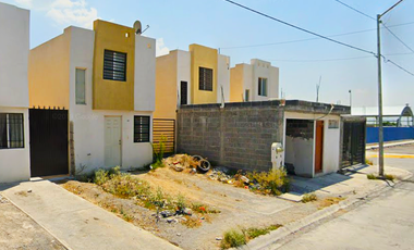 CASA DE OPORTUNIDAD EN STA. CATARINA, NUEVO LEON