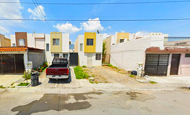 CASA DE OPORTUNIDAD EN STA. CATARINA, NUEVO LEON