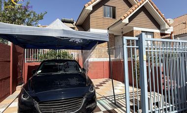 Casa en Arriendo emplazada en Microbarrio Alto El Manzano Til Til