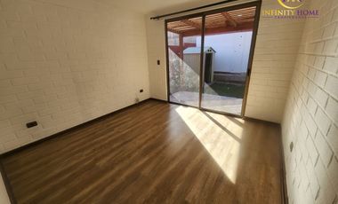Casa en Arriendo emplazada en Microbarrio Alto El Manzano Til Til
