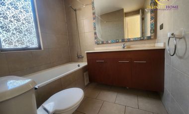 Casa en Arriendo emplazada en Microbarrio Alto El Manzano Til Til