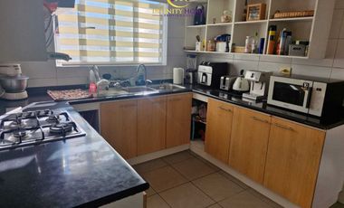 Arrienda Excelente Casa Mediterránea en Condominio Alto el Manzano