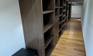 CASA EN VENTA RENOVADA EN LA ZONA DORADA DE METEPEC EN CONDOMINIO CON VIGILANCIA