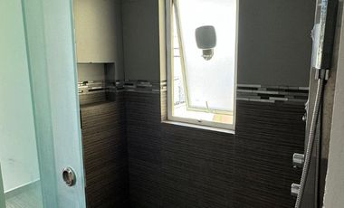 CASA EN VENTA RENOVADA EN LA ZONA DORADA DE METEPEC EN CONDOMINIO CON VIGILANCIA