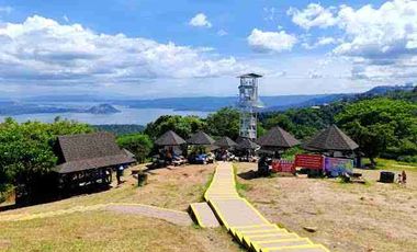 TAGAYTAY 3-STOREY HOTEL FOR SALE