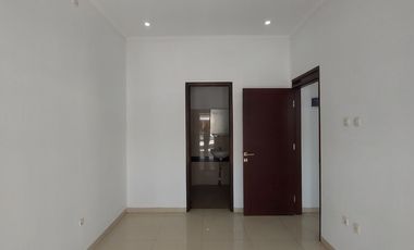 RUMAH TERAWAT ASRI KULDESAK ONEGATE SYSTEM JL PESANTREN CIBABAT CIMAHI