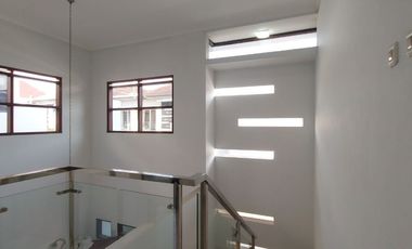 RUMAH TERAWAT ASRI KULDESAK ONEGATE SYSTEM JL PESANTREN CIBABAT CIMAHI