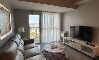 Modern 1 Bedroom Penthouse Unit for Lease in Park McKinley West, Taguig City