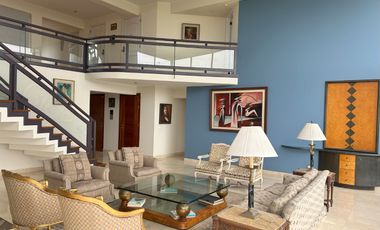 ¡Espectacular Duplex Penthouse Frente al Golf San Isidro!
