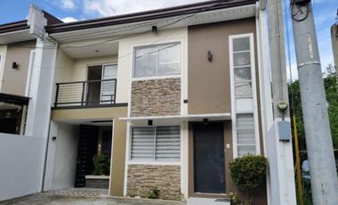 FOR RENT:  3 BEDROOM HOUSE AND LOT NEAR UP TOWN CENTER