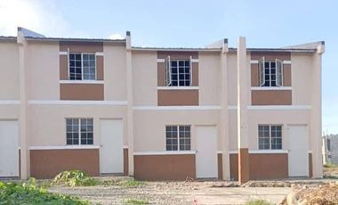 2-STOREY SOCIALIZED TOWNHOUSE IN SARIAYA QUEZON