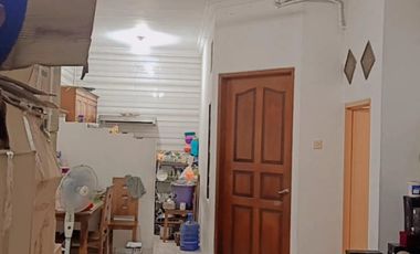 Dijual Rumah Tinggal di Daerah Tanjung Duren Lebar 5 Row Jalan 1 Mobil Harga dibawah 2 M