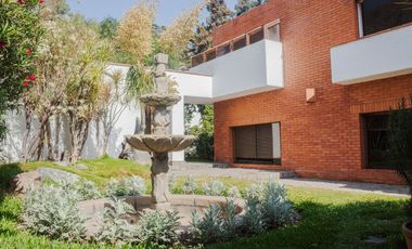 HERMOSA RESIDENCIA EN VENTA LA PRADERA
