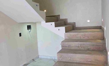 Casa nueva en renta, en esquina, en Residencial Terranova,  al sur de la ciudad de Pachuca, Hidalgo.