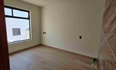 Casa nueva en renta, en esquina, en Residencial Terranova,  al sur de la ciudad de Pachuca, Hidalgo.