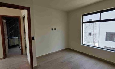 Casa nueva en renta, en esquina, en Residencial Terranova,  al sur de la ciudad de Pachuca, Hidalgo.