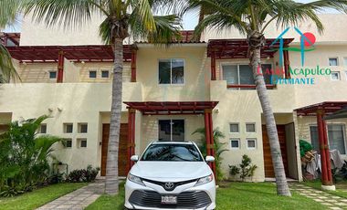 Casa en Venta en Terrasol Acapulco con Roof Garden y Jacuzzi