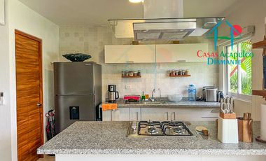 Casa en Venta en Terrasol Acapulco con Roof Garden y Jacuzzi