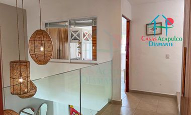 Casa en Venta en Terrasol Acapulco con Roof Garden y Jacuzzi