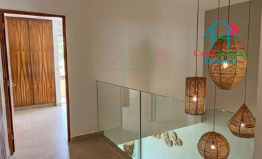 Casa en Venta en Terrasol Acapulco con Roof Garden y Jacuzzi