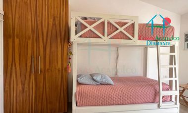 Casa en Venta en Terrasol Acapulco con Roof Garden y Jacuzzi