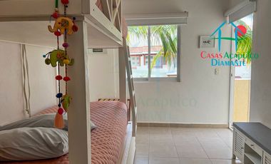 Casa en Venta en Terrasol Acapulco con Roof Garden y Jacuzzi
