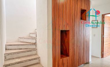 Casa en Venta en Terrasol Acapulco con Roof Garden y Jacuzzi