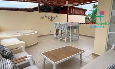 Casa en Venta en Terrasol Acapulco con Roof Garden y Jacuzzi