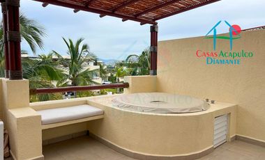 Casa en Venta en Terrasol Acapulco con Roof Garden y Jacuzzi