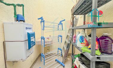 Casa en Venta en Terrasol Acapulco con Roof Garden y Jacuzzi