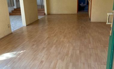 Espaciosa Casa en renta, circuito músicos, ciudad satélite.