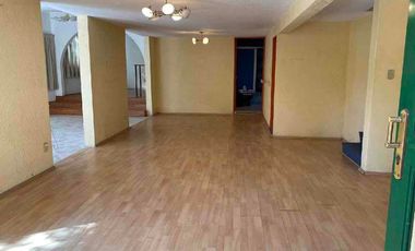 Espaciosa Casa en renta, circuito músicos, ciudad satélite.