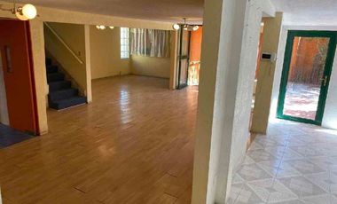 Espaciosa Casa en renta, circuito músicos, ciudad satélite.