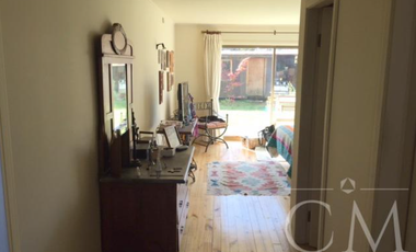 Amplia casa en sector Isla Teja Sur