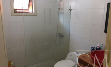 Amplia casa en sector Isla Teja Sur