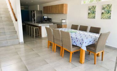 CASA DE PLAYA EN VENTA US$ 215,000, PLAYA LA HONDA KM 124  PAN SUR