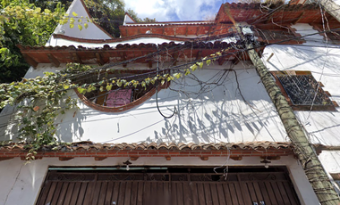 Casa en venta en La Panorámica, Barrio de Izotes, Táxco Guerrero JP