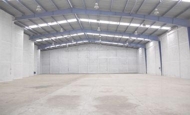 EXCELENTE BODEGA DE 1,590 M2 EN AV. LOPEZ MATEOS DENTRO DE PARQUE INDUSTRIAL CALLE PRIVADA CON CONTROL DE ACCESO A 500 M DE PERIFERICO SUR