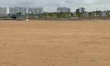 EN VENTA TERRENO AL LAGO EN MORIAH ISLA MOCOLI