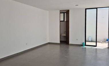 Casa en RENTA en Residencial Tanaj, Temozón Norte, Mérida