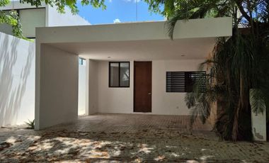 Casa en RENTA en Residencial Tanaj, Temozón Norte, Mérida
