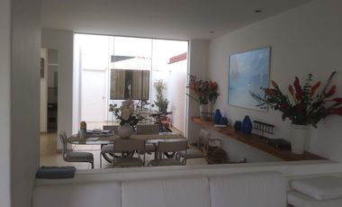 VENDO / ALQUILO, Casa de Playa en Las Lagunas de Puerto Viejo Km.70.5 Panam. Sur