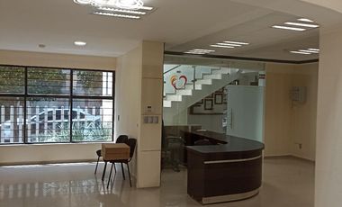 IDEAL PARA CENTRO DE ESTUDIOS