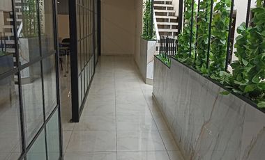 IDEAL PARA CENTRO DE ESTUDIOS