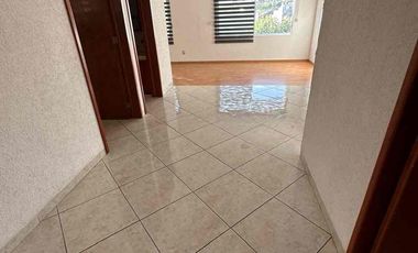 EXCELENTE CASA EN RENTA INCLUYE ACCIÓN AL CLUB