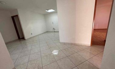 EXCELENTE CASA EN RENTA INCLUYE ACCIÓN AL CLUB