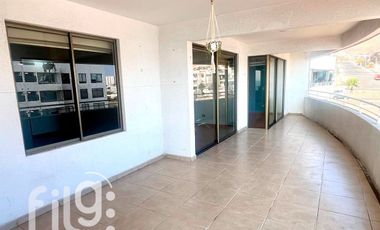 OPORTUNIDAD VENTA DEPARTAMENTO CON VISTA AL MAR, BAJO VALOR TASACIÓN