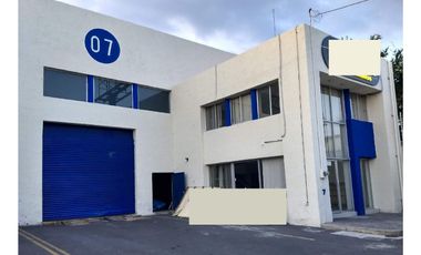 BODEGA DE 1,516 M2 EN AV. LÓPEZ MATEOS SUR CASI CRUCE CON PERIFÉRICO EN CONJUNTO INDUSTRIAL PRIVADO